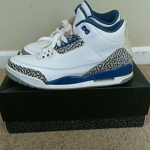 Sold Air Jordan Retro 3